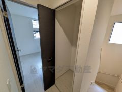 便利な廊下収納付き＾＾