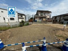 西鉄バス「柏原」歩5分＾＾歩2分圏にセブン、郵便局。歩8分圏にボンラパス、幼稚園、保育園あり＾＾