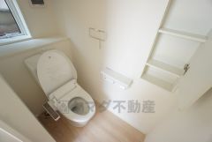 トイレは1階と2階それぞれに設けられています。