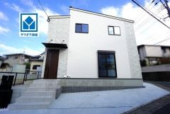 オール電化＾＾閑静な住宅街の角地＾＾ 東若久小学校まで徒歩約7分とお子さまの通学もらくらくですね＾＾
