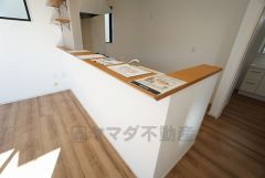 カウンター付きなので配膳や片付けのさいに便利ですね＾＾