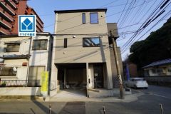 カースペース車庫1台確保＾＾ 西鉄バス「給油センター」停まで徒歩約3分＾＾