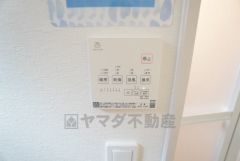 浴室暖房乾燥機には、暖房、乾燥、涼風、換気の4つの機能が付いています。タイマー付きです。換気・雨の日の洗濯も安心です＾＾