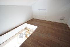 使用頻度の低いものなどの収納に便利なロフト。