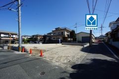 西鉄バス「皿山一丁目」歩2分＾＾天神＆博多駅へのアクセス良好＾＾歩9分圏にサニー、コンビニ2種、ドラッグ新生堂、保育園、病院、郵便局など周辺環境充実＾＾