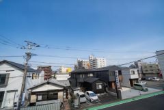 2階バルコニーからの眺望です。前面に遮るものがなく景色を一望できます。