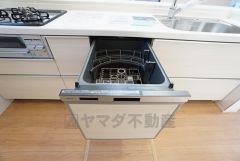 家事の時間短縮につながる食洗機付き。