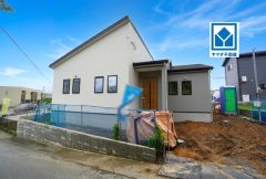 生活がワンフロアで完結する平屋建て＾＾敷地約64坪。駐車3台分を確保＾＾JR「田代」駅(自転車4分/1ｋｍ)
