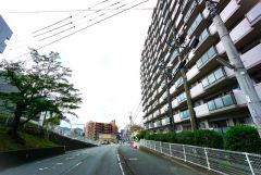 歩道が広くて小さなお子様も安心です＾＾