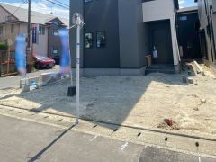 カースペースは並列3台を確保＾＾（軽自動車含む）