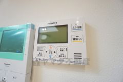 おいだき機能つきなのでお風呂に入る時間が異なるご家庭には嬉しいですね。ボタン一つで快適で便利な生活が＾＾