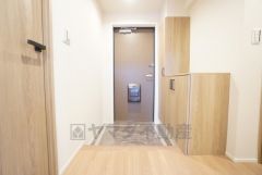 ご家族の靴をスッキリと片付けられるシューズボックス付きの玄関です＾＾スッキリと片付いた玄関は気持ちがいいです。