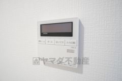 おいだき機能つきなのでお風呂に入る時間が異なるご家庭には嬉しいですね。ボタン一つで快適で便利な生活が＾＾