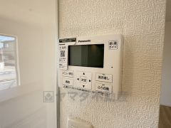 おいだき機能つきなのでお風呂に入る時間が異なるご家庭には嬉しいですね。ボタン一つで快適で便利な生活が＾＾