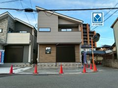 4LDK＾＾床暖房付き＾＾南向きで陽当たり良好＾＾歩6分圏にハカタミスト、明治屋ジャンボ、ミニストップ、ファミマ、ココカラファイン、保育園など周辺環境充実＾＾