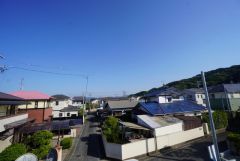 目の前に日差しを遮る建物がないので、日当たり＆風通し良好です＾＾