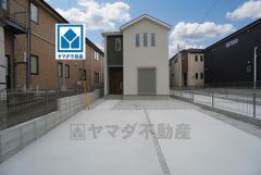 完成しました＾＾内覧受付中です。お気軽にお問い合わせください＾＾ スーパーやコンビニなども近く周辺環境充実。快適でゆとりのある生活空間で新生活を始めましょう＾＾ 