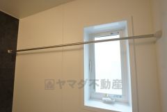 浴室暖房乾燥機付きなので梅雨時期などのお洗濯に便利ですね。