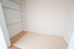 お子さまの遊び場やお昼寝スペースにも便利なタタミヌック＾＾