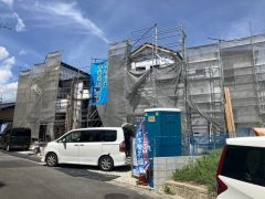 カースペースはゆとりある2台分確保。