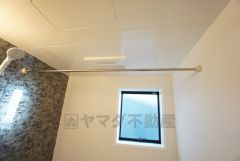浴室暖房乾燥機付きなので梅雨時期や花粉、PM2.5が酷いときなどのお洗濯に便利ですね＾＾