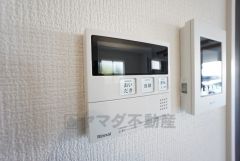 おいだき機能つきなのでお風呂に入る時間が異なるご家庭には嬉しいですね。ボタン一つで快適で便利な生活が＾＾