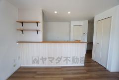 カウンター付きなので配膳や片付けのさいに便利ですね＾＾