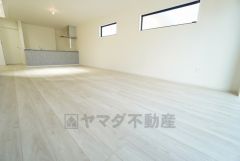 家族が集まる開放的なリビング。思い思いの時間を過ごしたり食事をしたり、素敵な団らんの場になりますね。＾＾