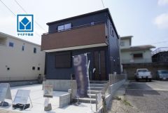 2号棟：手前側　西鉄バス停「一の谷一丁目」まで徒歩2分。～西鉄大橋駅行＾＾徒歩10分圏に春日小学校、スーパー、コンビニ、保育園など周辺環境充実しています＾＾