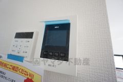 防犯性、セキュリティ対策に安心できるテレビモニター付きインターフォンです。セールスマン対策にもなり安心できます。