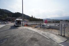 前面道路。西側約6.0ｍ公道。東側約6.0ｍ公道。