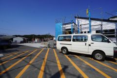 前面道路。西側約6.0ｍ公道。