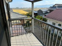 天気のいい日にはお布団もまとめて干せそうですね＾＾