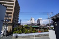 日当たり＆風通し良好です＾＾心地よい自然の光や風を感じることができ、ほどよく開放感のある空間がつくれます。