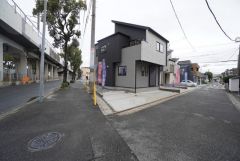 前面道路。 南西側11.6m、南東側4.6m公道。スーパー、コンビニまで徒歩約6分圏内＾＾