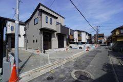 前面道路は南側約3.9ｍの公道に面しています＾＾