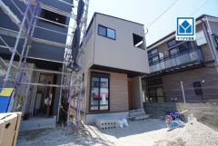 オール電化＾＾ZEH水準×長期優良住宅。西鉄バス「警弥郷」停歩1分。大橋＆博多南駅行き＾＾マルキョウ歩3分、セブン歩4分など周辺環境充実＾＾