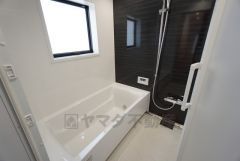 一日の疲れを癒すバスルーム。