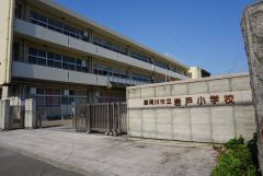 岩戸小学校