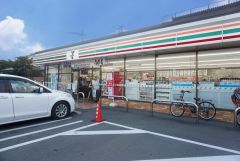 セブンイレブン　博多板付5丁目店