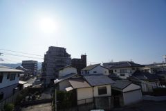 目の前に日差しを遮る建物がないので、日当たり＆風通し良好です＾＾