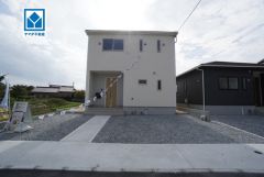 南西向き4LDK。日当たり・風通し良好です＾＾