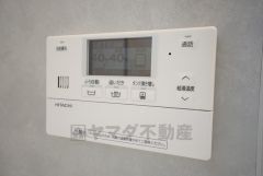 おいだき機能つきなのでお風呂に入る時間が異なるご家庭には嬉しいですね。ボタン一つで快適で便利な生活が＾＾
