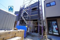 オール電化＾＾ZEH水準×長期優良住宅。西鉄バス「警弥郷」停歩1分。大橋＆博多南駅行き＾＾マルキョウ歩3分、セブン歩4分など周辺環境充実＾＾
