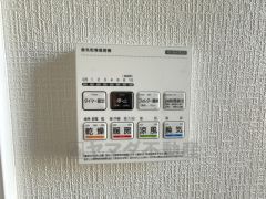 浴室暖房乾燥機には、暖房、乾燥、涼風、換気の4つの機能が付いています。タイマー付きです。換気・雨の日の洗濯も安心です＾＾