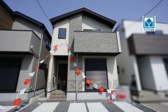 弥永西小学校まで徒歩3分と近く、お子様も無理なく通えます。快適でゆとりのある生活空間で新生活を始めましょう^^