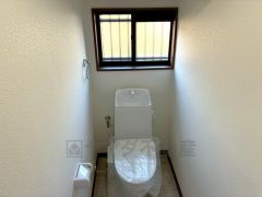 小窓付きで換気する時に便利です＾＾