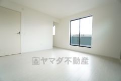 住む人のこだわりを活かす洋室＾＾日当たりがよく、寝室としての利用もおすすめ＾＾