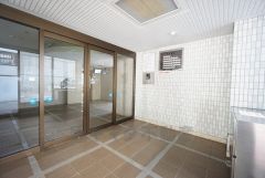 清掃の行き届いた綺麗なエントランスです＾＾