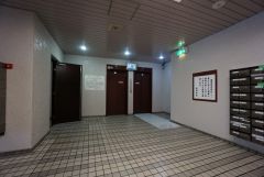 エレベーター完備。